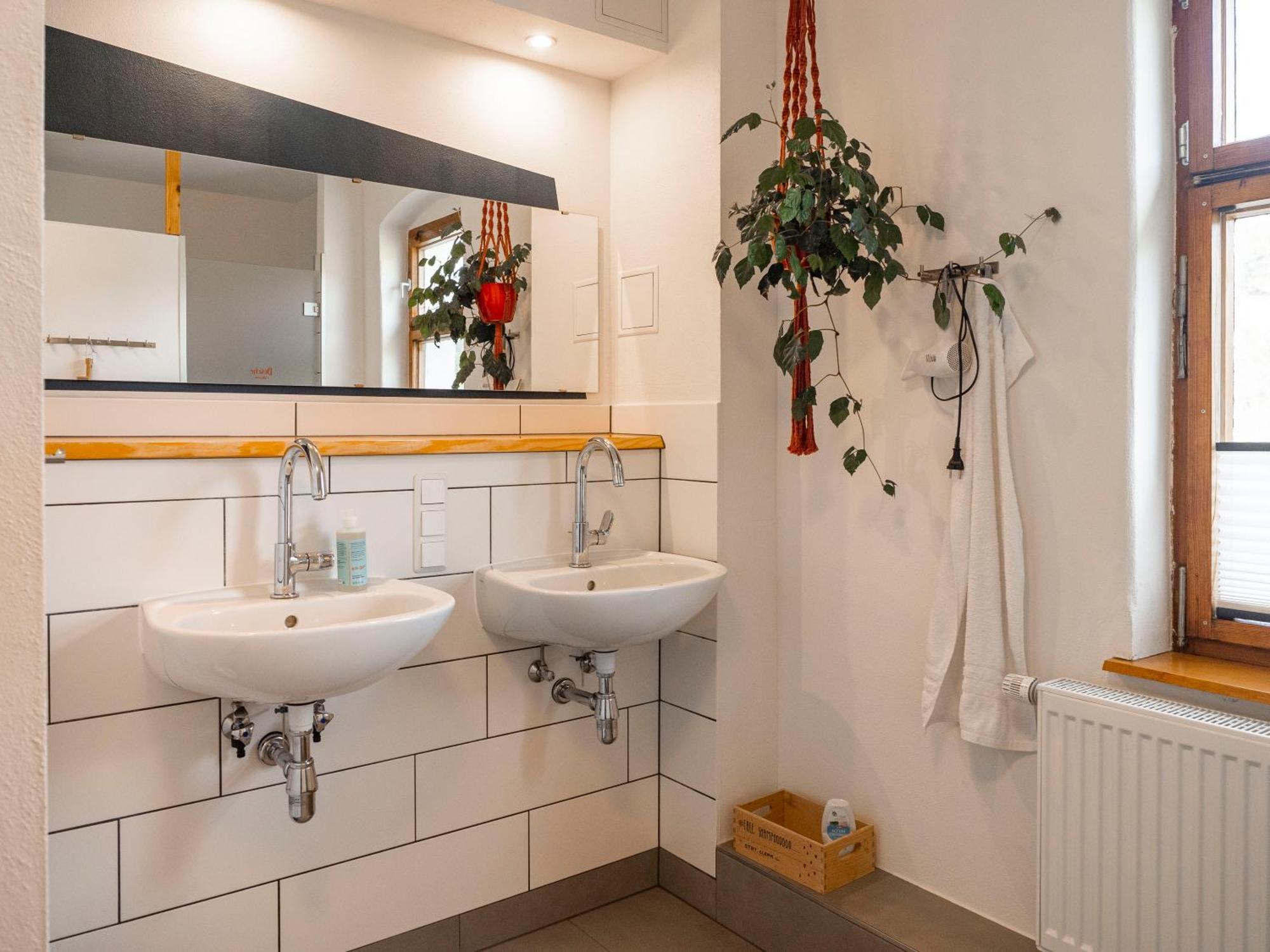 ראטן Hinterland Hostel מראה חיצוני תמונה